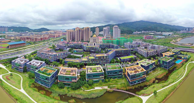 橫琴澳門青年創業谷（無人機照片）。 圖源：新華社